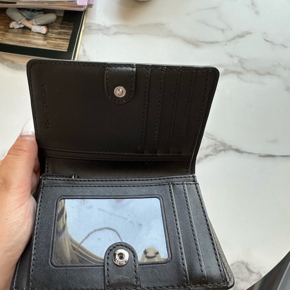 Michael Kors black logo mini wallet - Picture 3 of 3